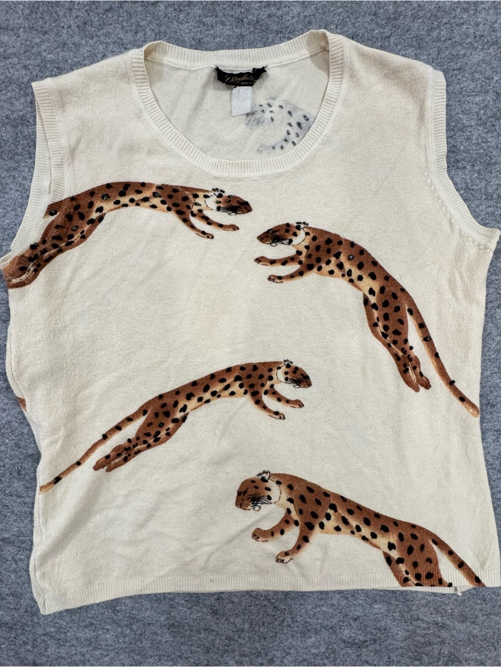 Vintage Cream Sleeveless Tank Top with Leopard Print Motif